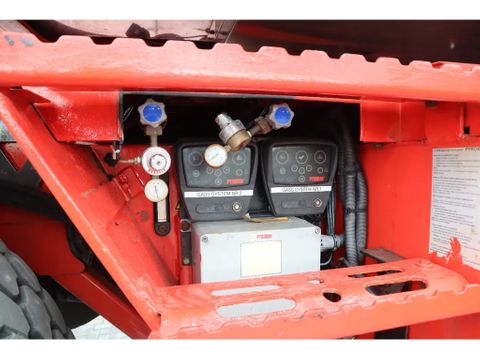 Manitou
MRT 3050 | JIBWINCH | FORKS | HOOK | PYROBAN | Hulleman Trucks [15]