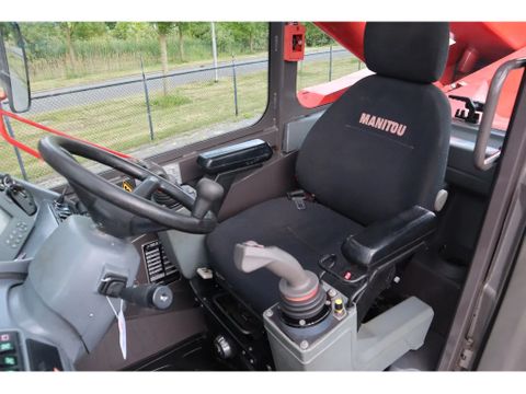 Manitou
MRT 3050 | JIBWINCH | FORKS | HOOK | PYROBAN | Hulleman Trucks [18]