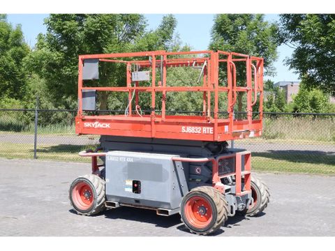 Skyjack
SJ 6832 RTE | 12 METER | 454 KG | Hulleman Trucks [2]
