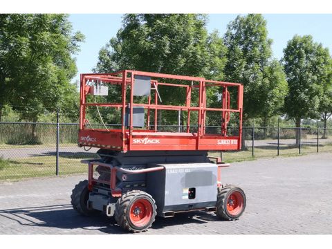 Skyjack
SJ 6832 RTE | 12 METER | 454 KG | Hulleman Trucks [3]