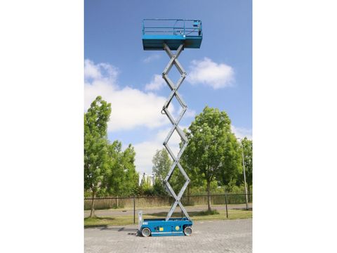 Genie
GS-3246 | 12 METER | 318 KG | Hulleman Trucks [7]