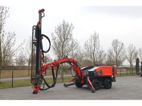 Sandvik
2 PIECES COMMANDO DC 300 RI S5 | ONLY 470 DRILLING HOURS | Hulleman Trucks [2]