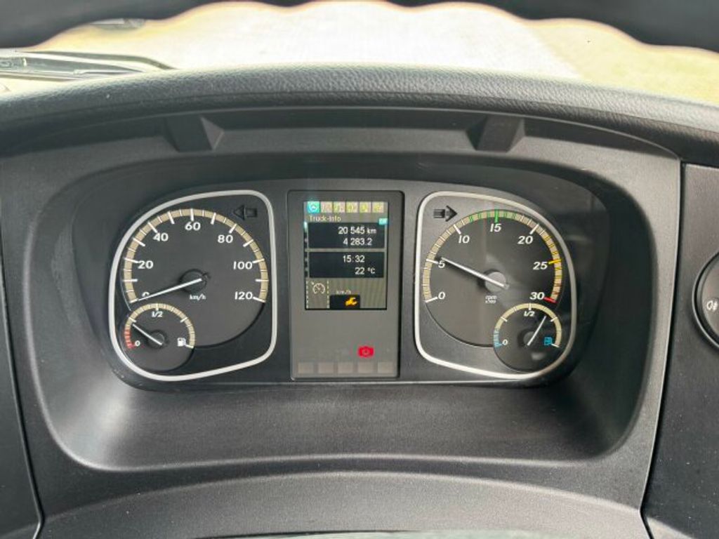 Mercedes-Benz  (14)