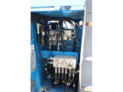 Genie
GS-3384 RT | 12 METER | 1.134 KG | Hulleman Trucks [15]