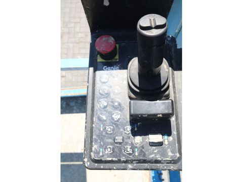 Genie
GS-4390 RT | 15 METER | 680 KG | Hulleman Trucks [15]