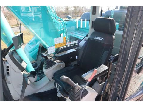 Kobelco
SK260 NLC -10E | 18.5 METER LONG REACH | TILT BUCKET | Hulleman Trucks [17]