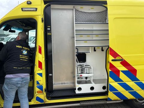 Mercedes-Benz 319 cdi 6 cil automaat ambulance let op motor defect | Van Nierop BV [13]