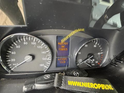 Mercedes-Benz 319 cdi 6 cil automaat ambulance let op motor defect | Van Nierop BV [16]