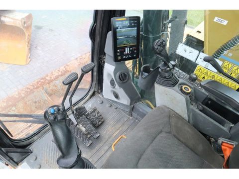 Caterpillar
315 07B | ROTOTILT | BUCKET | DOZERBLADE | Hulleman Trucks [18]