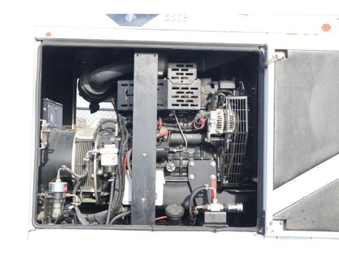 SDMO
R44C3 | 44 KVA | GOOD WORKING | Hulleman Trucks [7]