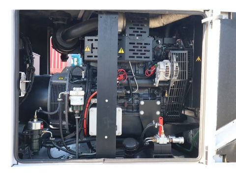 SDMO
R44C3 | 44 KVA | GOOD WORKING | Hulleman Trucks [7]