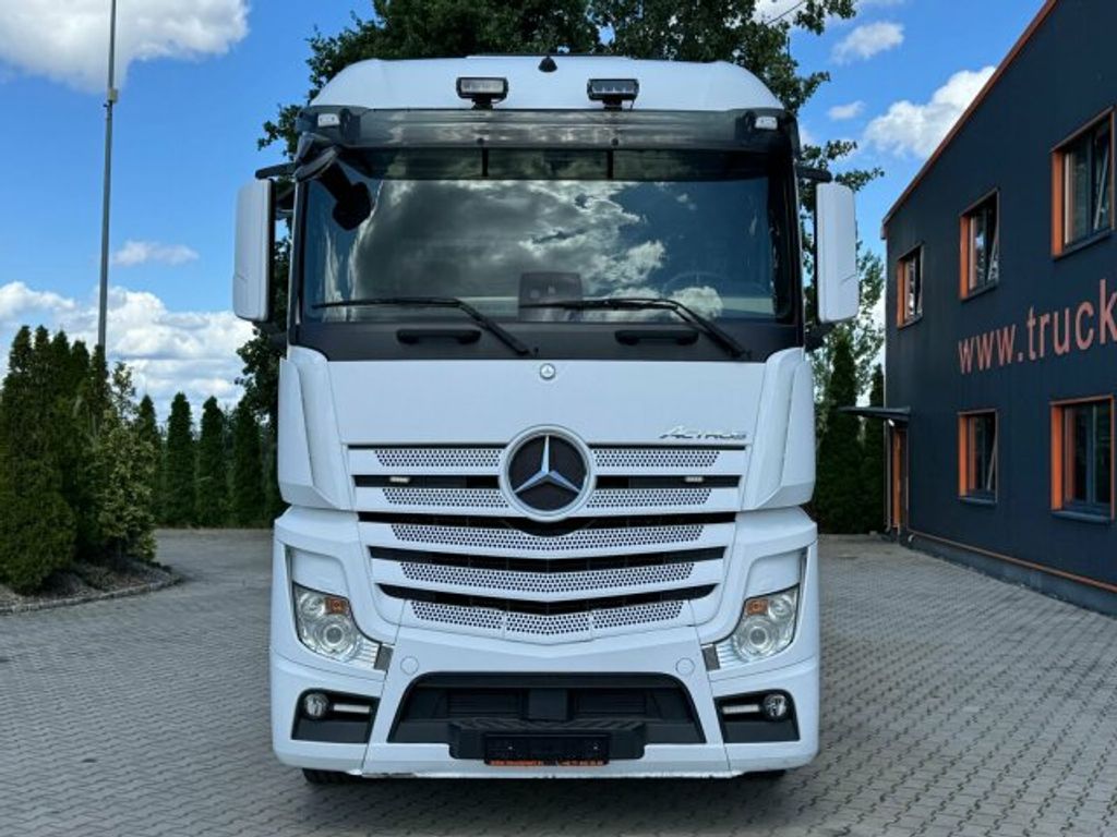 Mercedes-Benz  (3)