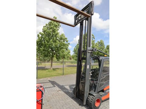 Linde
E35 L-01 | DUPLEX | SIDESHIFT | POSITIONERS | LOW HOURS | Hulleman Trucks [12]
