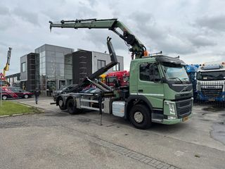 volvo-fm-370-6x2-vdl-21t-hook-hiab-211-remote-control