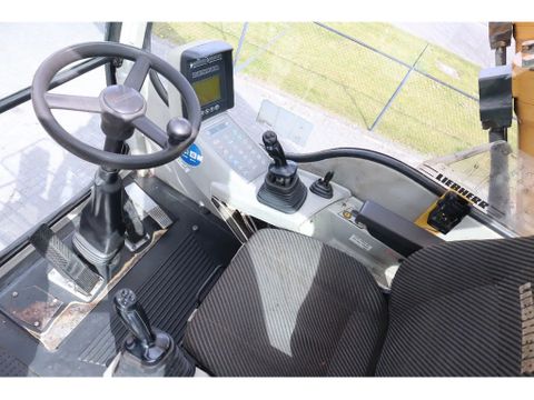Liebherr
A944 C HD | LOG GRAPPLE | HOLZGREIFER | TIMBER | Hulleman Trucks [17]