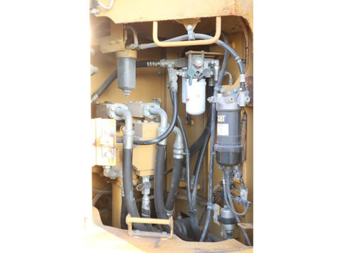 Caterpillar
325 F LCR | ROTOTILT | BUCKET | GPS PREPARED | Hulleman Trucks [14]