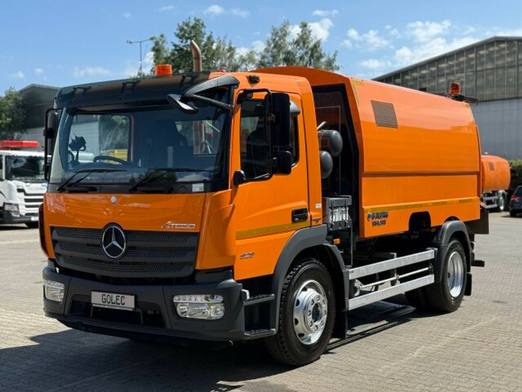 Mercedes-Benz  (12)