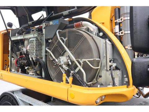Liebherr
A916 LITRONIC | ROTOTILT | BUCKET | DOZERBLADE | Hulleman Trucks [13]