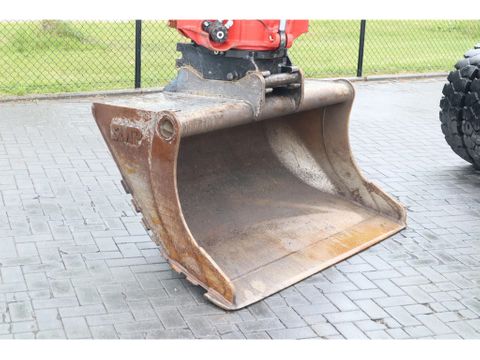 Liebherr
A916 LITRONIC | ROTOTILT | BUCKET | DOZERBLADE | Hulleman Trucks [9]