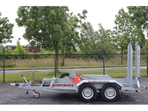 Brian James
DIGGER PLANT 2700 KG | TANDEM AXLE | MACHINE TRANSPORT | Hulleman Trucks [1]
