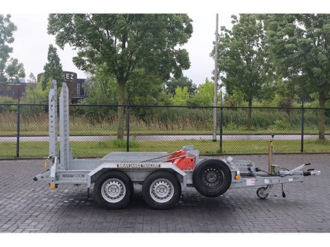Brian James
DIGGER PLANT 2700 KG | TANDEM AXLE | MACHINE TRANSPORT | Hulleman Trucks [4]