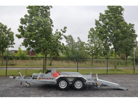 Brian James
DIGGER PLANT 2700 KG | TANDEM AXLE | MACHINE TRANSPORT | Hulleman Trucks [7]