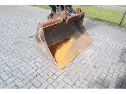 Hitachi
ZX 140 W-5B | TILT QC | BUCKET | DOZER BLADE | DUTCH REG. | Hulleman Trucks [10]