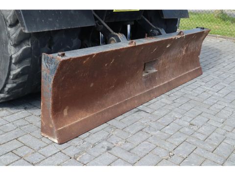 Hitachi
ZX 140 W-5B | TILT QC | BUCKET | DOZER BLADE | DUTCH REG. | Hulleman Trucks [12]