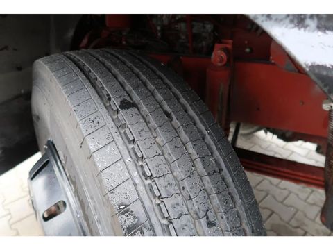 Volvo F12-360 - Classic truck - Horse truck | Companjen Bedrijfswagens BV [15]