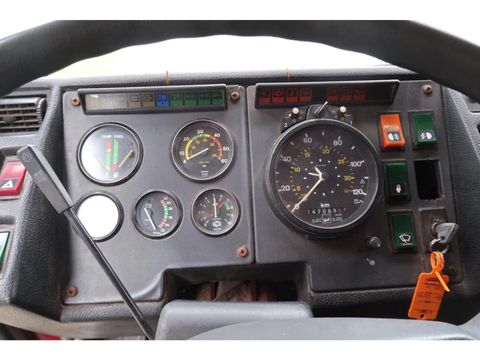 Volvo F12-360 - Classic truck - Horse truck | Companjen Bedrijfswagens BV [4]