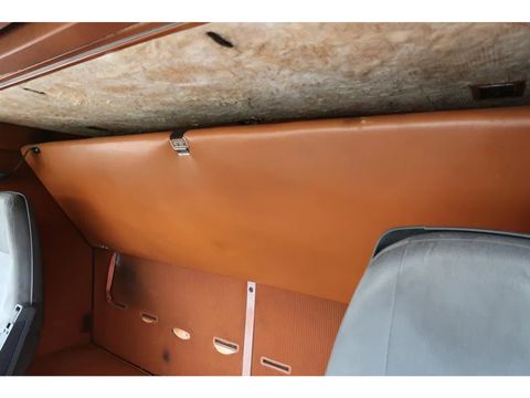 Volvo F12-360 - Classic truck - Horse truck | Companjen Bedrijfswagens BV [6]