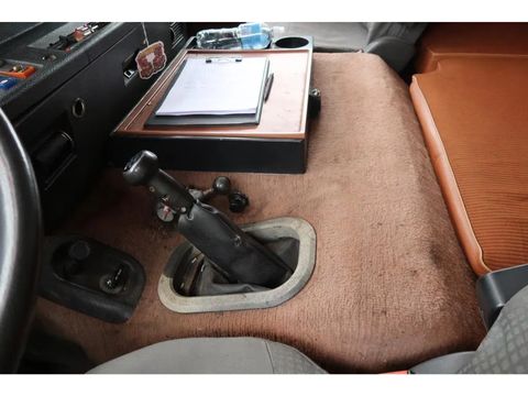 Volvo F12-360 - Classic truck - Horse truck | Companjen Bedrijfswagens BV [7]