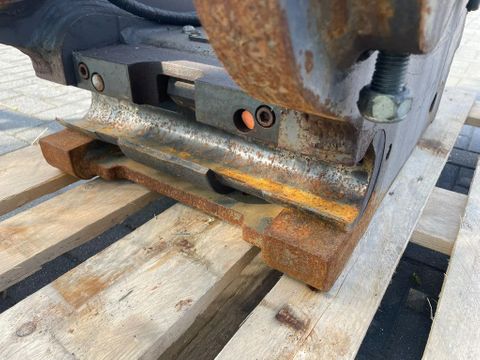 SMP
S70 | QUICK COUPLER | SNELWISSEL | SCHNELLWECHSLER | Hulleman Trucks [13]