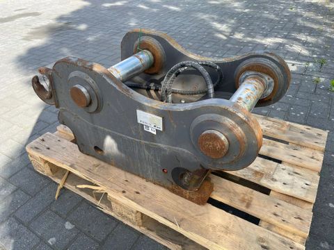 SMP
S70 | QUICK COUPLER | SNELWISSEL | SCHNELLWECHSLER | Hulleman Trucks [7]