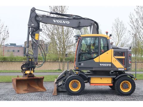 Volvo
EWR 150 E | ROTOTILT | BUCKET | TRAILER HYDR | Hulleman Trucks [1]