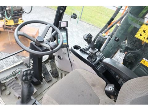Volvo
EWR 150 E | ROTOTILT | BUCKET | TRAILER HYDR | Hulleman Trucks [17]