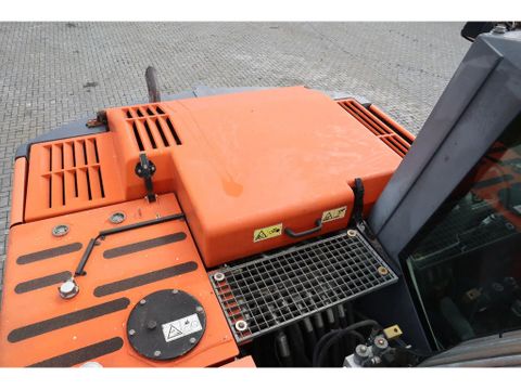 Atlas
160W | ROTOTILT | GRIPPER | BUCKET | DOZER BLADE | Hulleman Trucks [15]