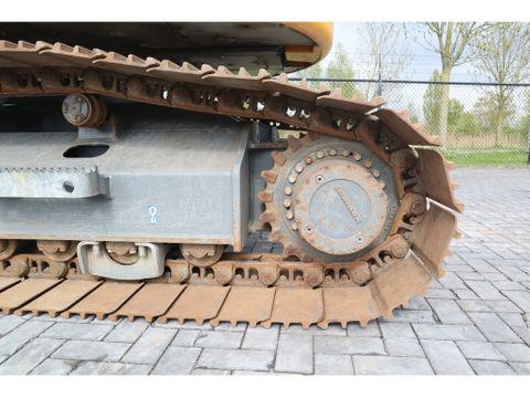 Liebherr
R914 COMPACT S | ROTOTILT | 3X BUCKET | DOZERBLADE | Hulleman Trucks [9]