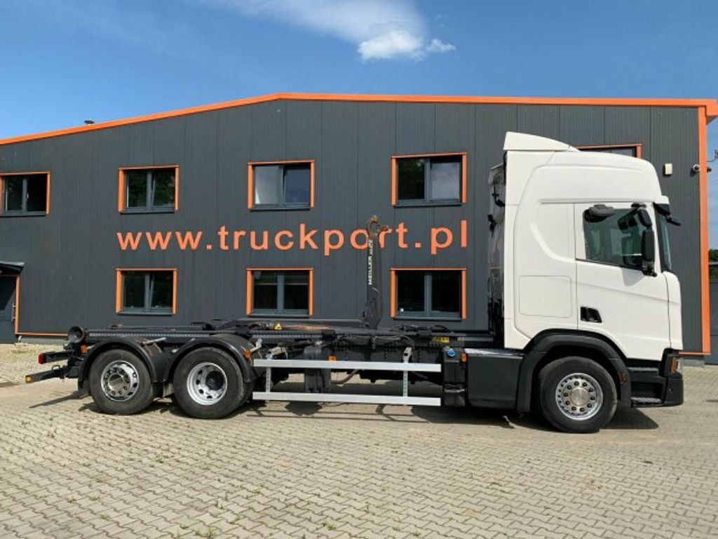 Scania  (4)