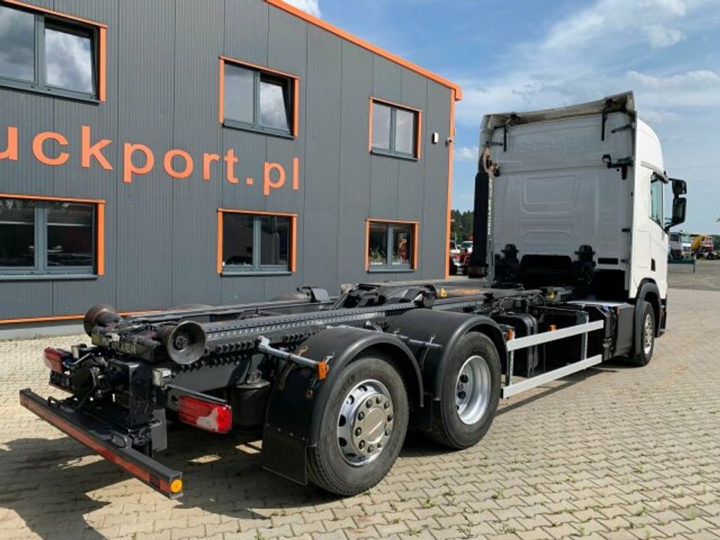 Scania  (5)