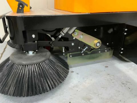 JCB B4 | Used Machinery Trading B.V. [14]
