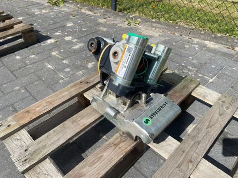 Sanderson
STEELWRIST TMX S30 -180HA | TILT QUICKCOUPLER | TILTING COUPLER | NEW | Hulleman Trucks [1]