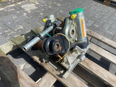 Sanderson
STEELWRIST TMX S30 -180HA | TILT QUICKCOUPLER | TILTING COUPLER | NEW | Hulleman Trucks [3]