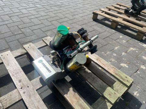 Sanderson
STEELWRIST TMX S30 -180HA | TILT QUICKCOUPLER | TILTING COUPLER | NEW | Hulleman Trucks [8]