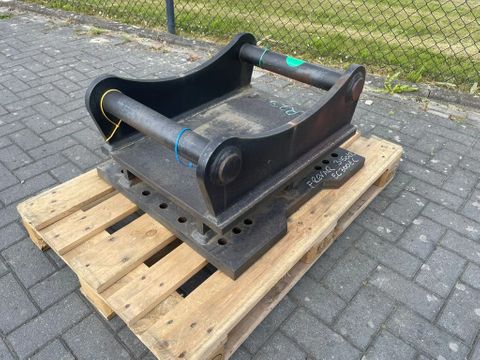 HK Spesialisten
S70 | ADAPTER PLATE | DEMAREC DRG 28 / 36 / MQP 25 | Hulleman Trucks [1]
