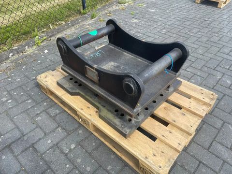 HK Spesialisten
S70 | ADAPTER PLATE | DEMAREC DRG 28 / 36 / MQP 25 | Hulleman Trucks [3]