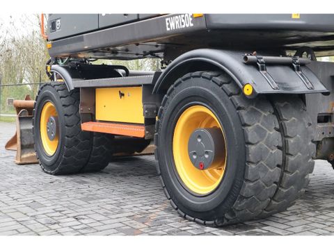 Volvo
EWR 150 E | ROTOTILT | BUCKET | TRAILER HYDR | Hulleman Trucks [12]
