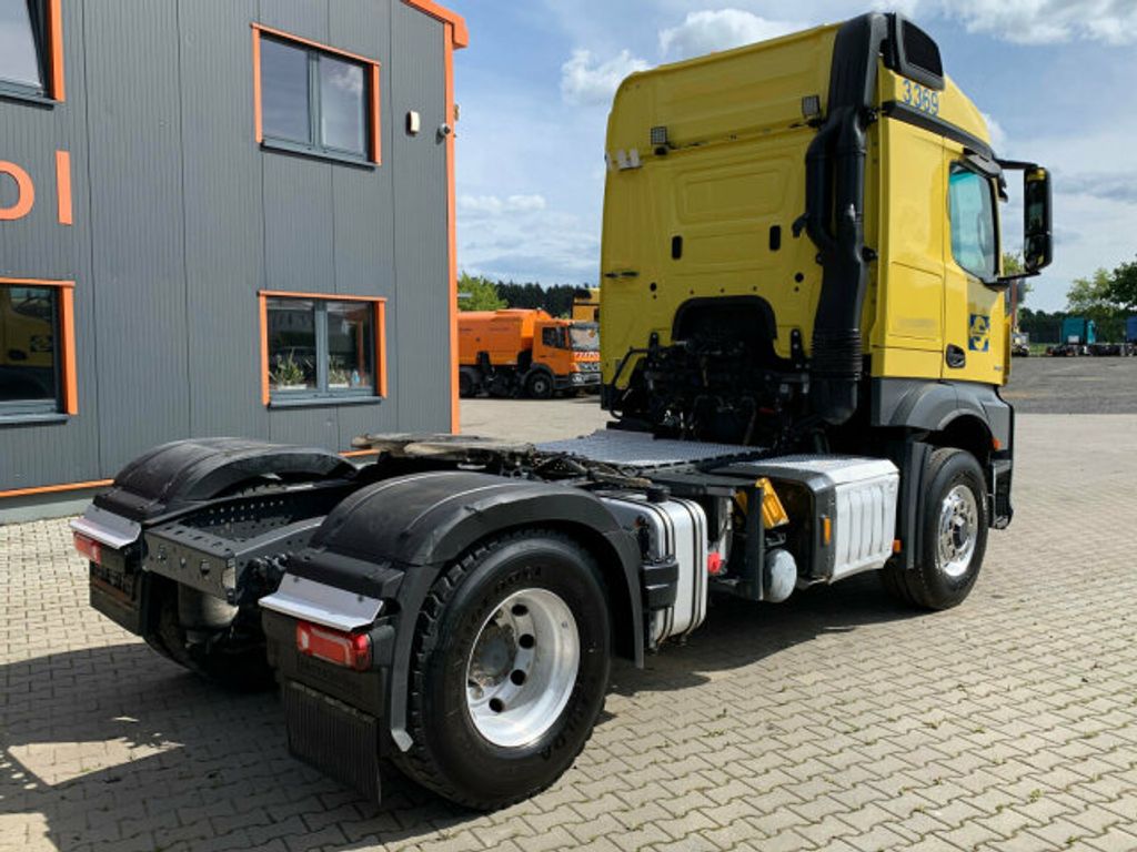 Mercedes-Benz  (3)