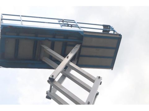 Genie
GS-3369 RT | 12 METER | 454 kg | Hulleman Trucks [12]