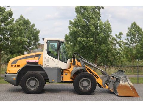 Liebherr
L542 | 40 KM/H | FULL OPTION! | BBS | BUCKET | Hulleman Trucks [4]